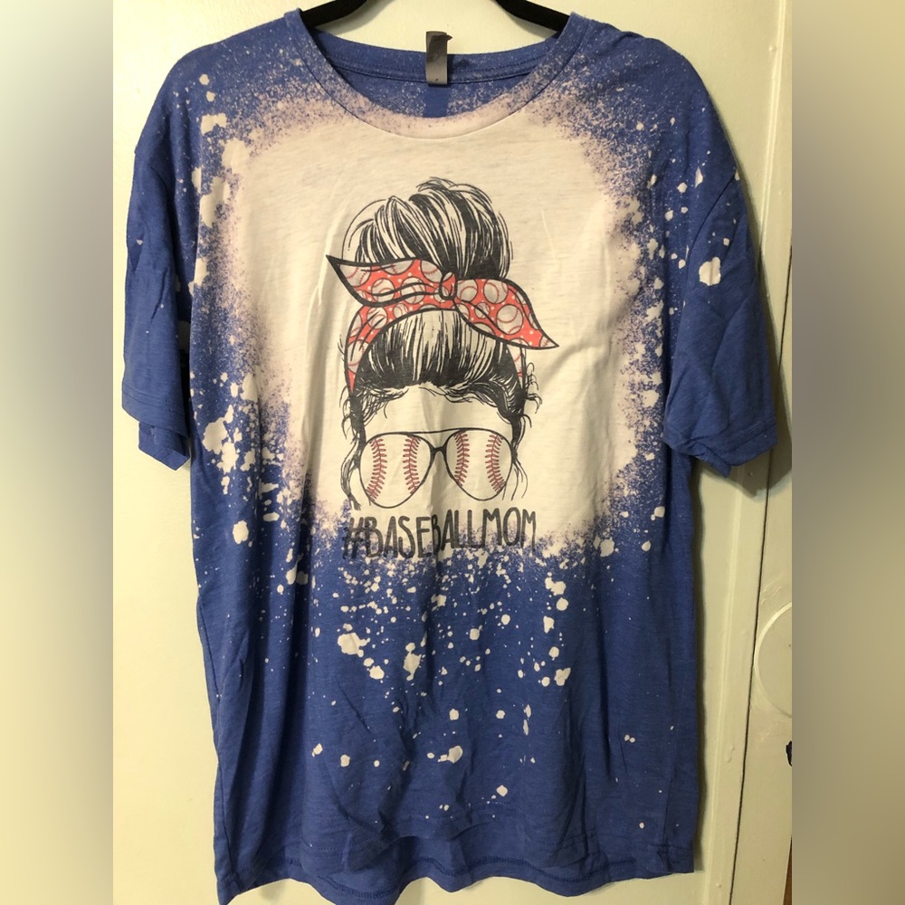 Women’s T-shirt